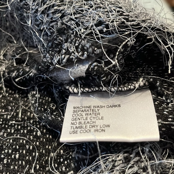 EUC Jamie Sadock jacket. Size Large. Light weight and fuzzy. 😊 - Picture 8 of 8